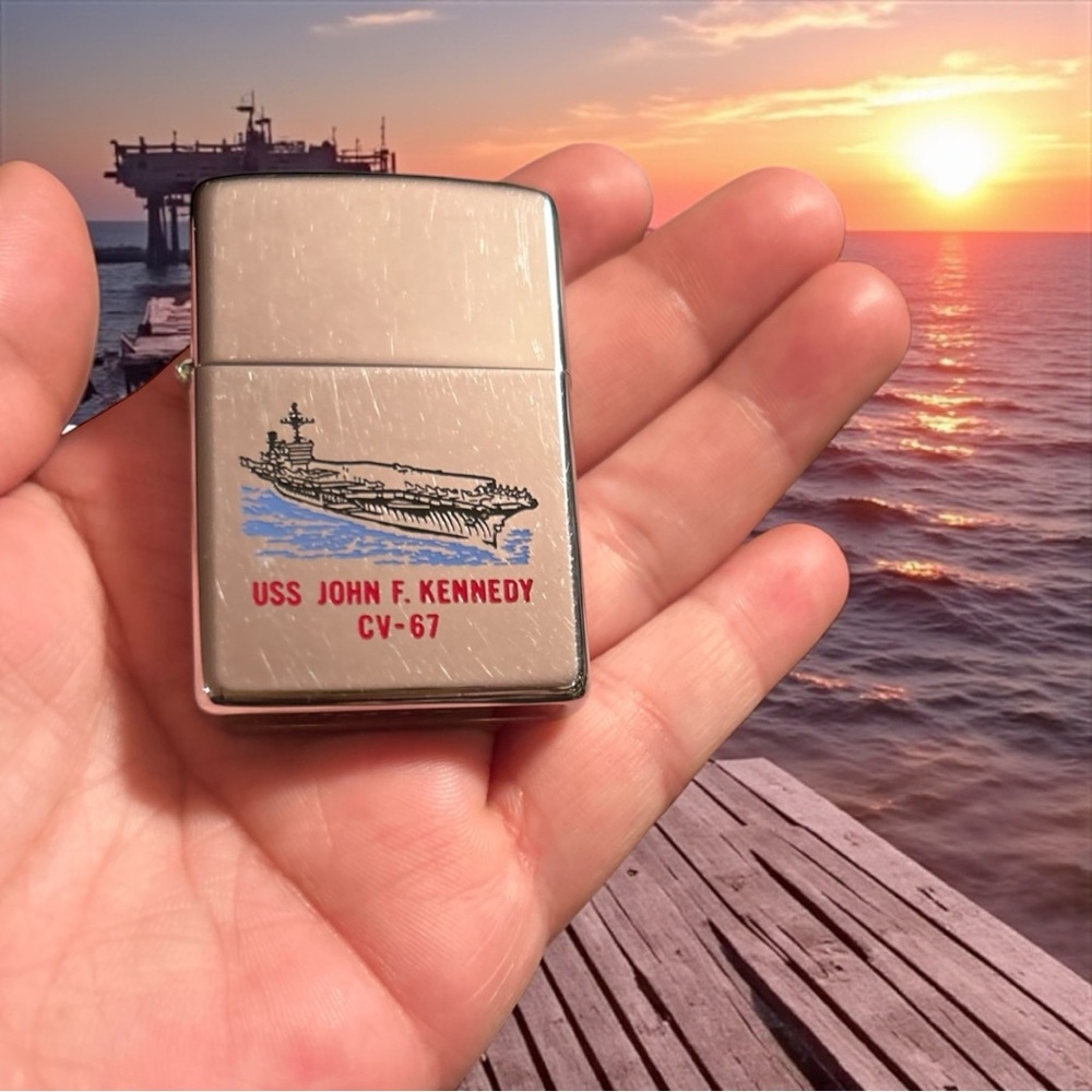 USS John F. Kennedy CV-67 Decoration (Empty)(Does not work)